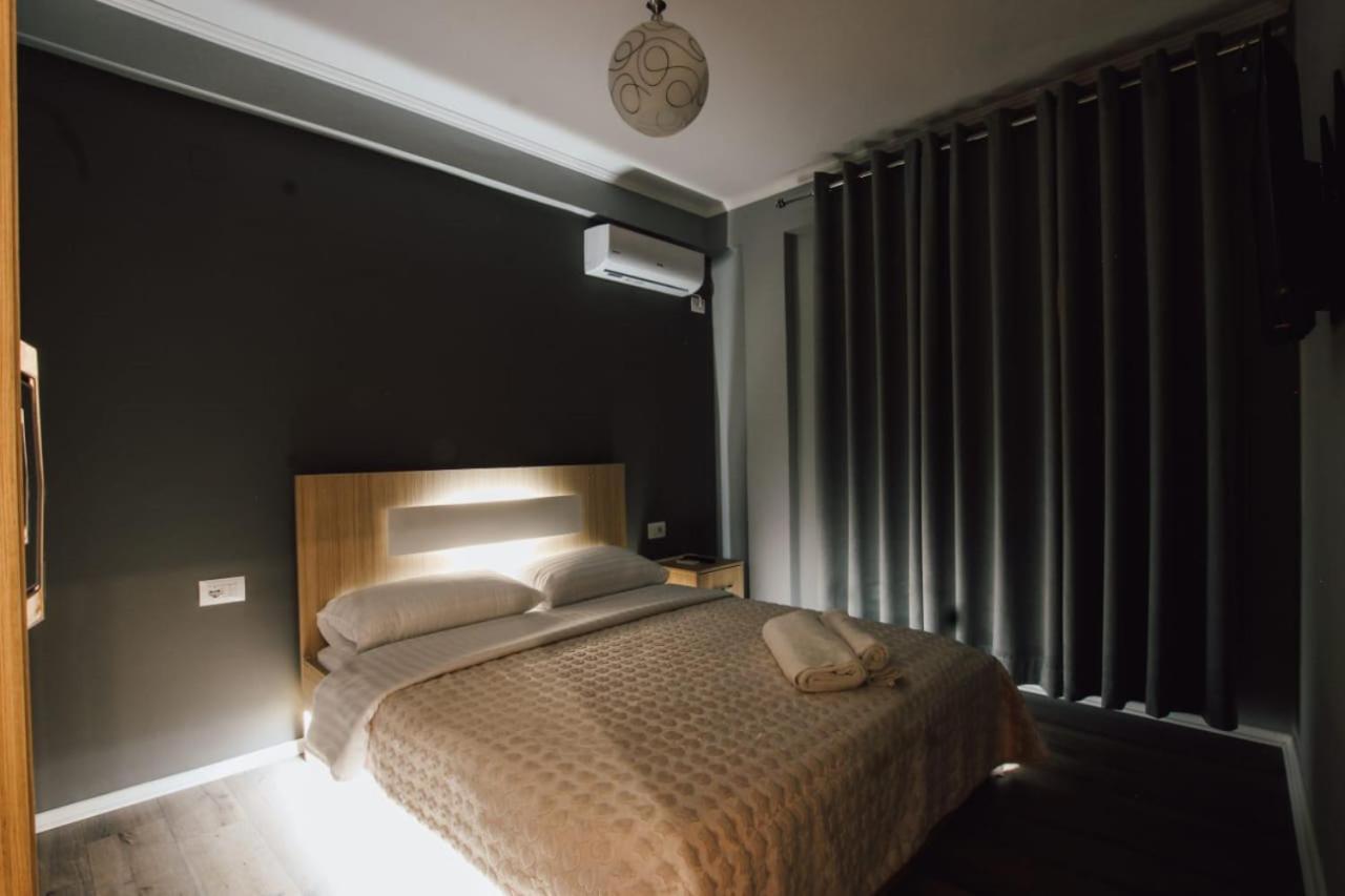 Novs Apartment 1 Gjirokastër 外观 照片