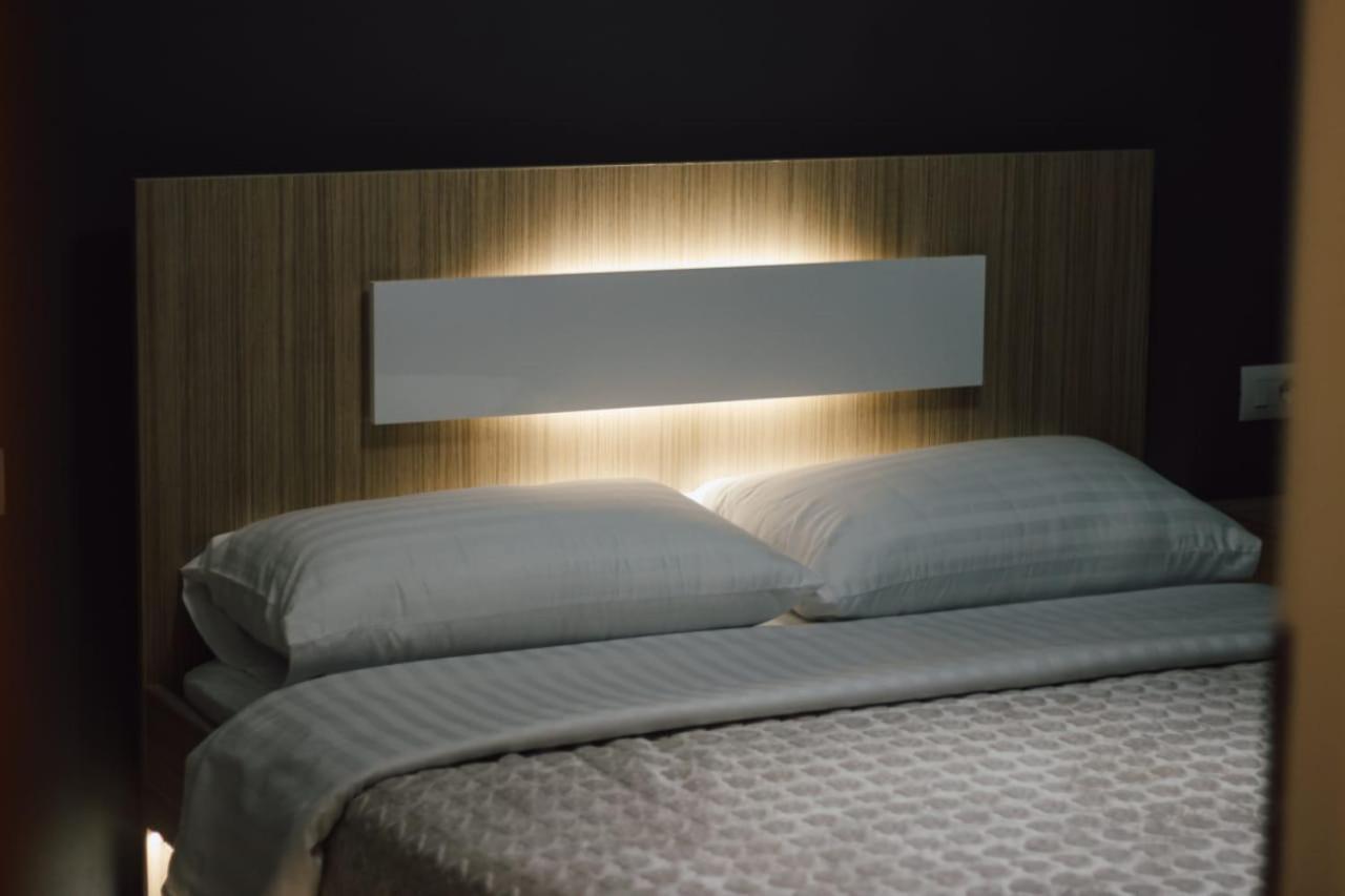 Novs Apartment 1 Gjirokastër 外观 照片