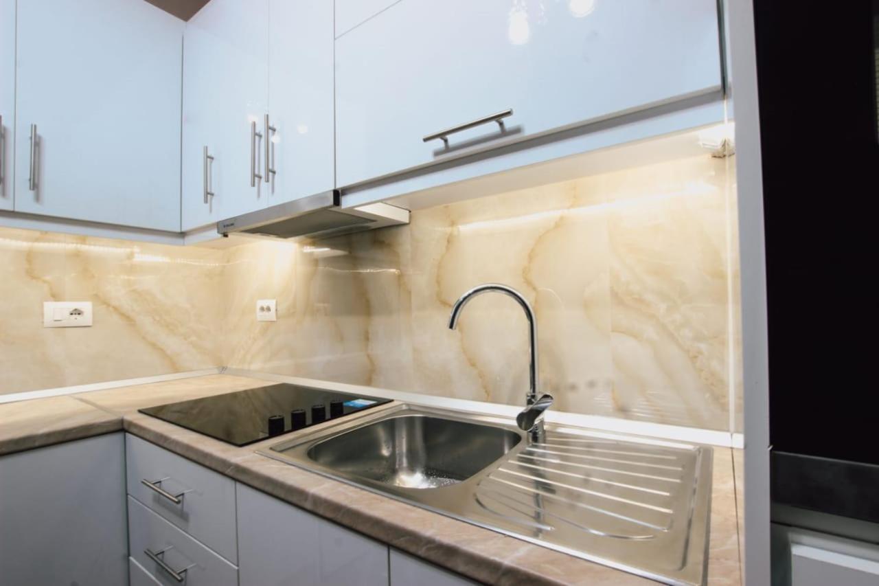 Novs Apartment 1 Gjirokastër 外观 照片