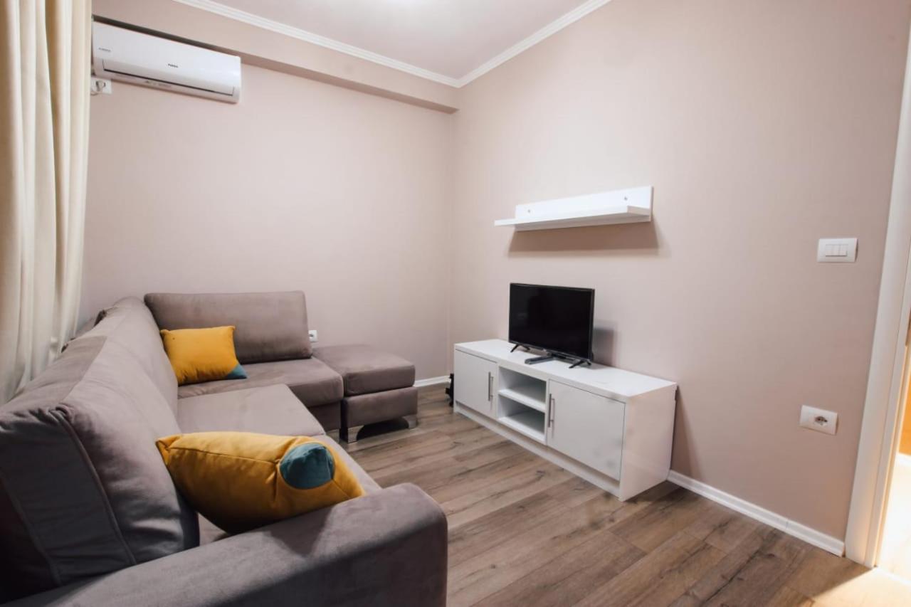 Novs Apartment 1 Gjirokastër 外观 照片