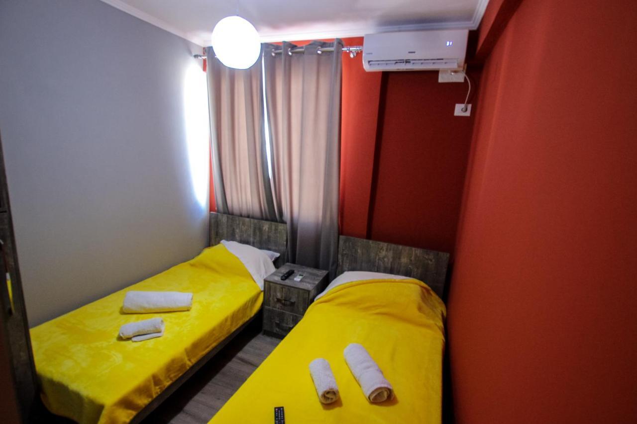 Novs Apartment 1 Gjirokastër 外观 照片